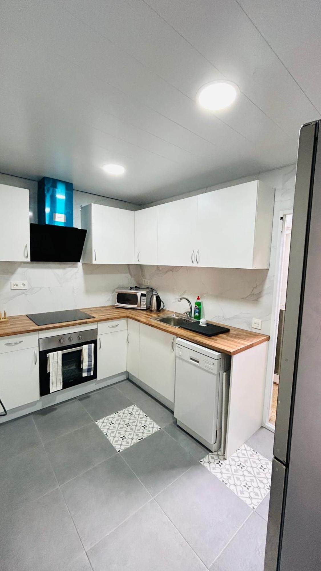 Maifamilybcn-comodo Y Metro Cercano Apartment Badalona